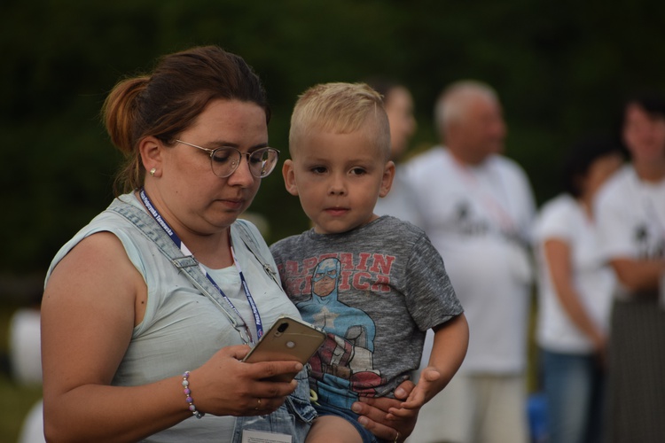 38. PPT. Dzień siódmy. Apel w Trzebniowie