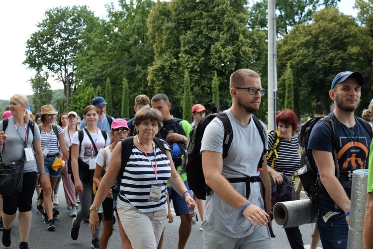 38.PPT. Dzień ósmy. Grupa 11.