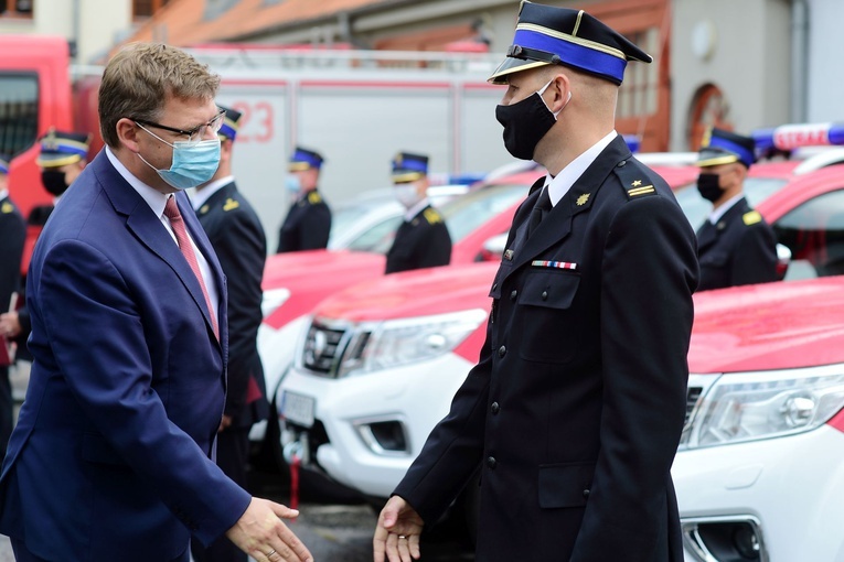 Olsztyn. Nowe samochody dla straży pożarnej