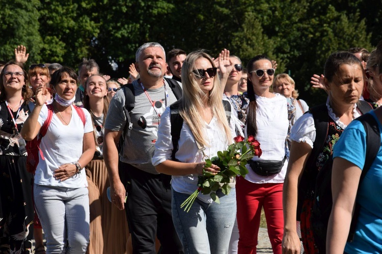 38. PPT - grupa 23, wejście