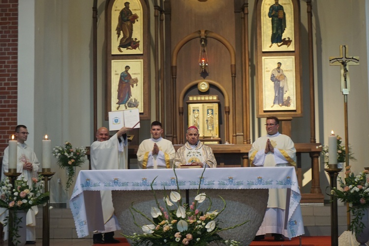 Gliwice. Ustanowienie Diecezjalnego Sanktuarium Matki Bożej Dobrej Drogi