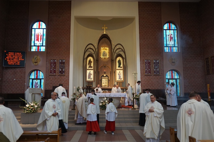 Gliwice. Ustanowienie Diecezjalnego Sanktuarium Matki Bożej Dobrej Drogi