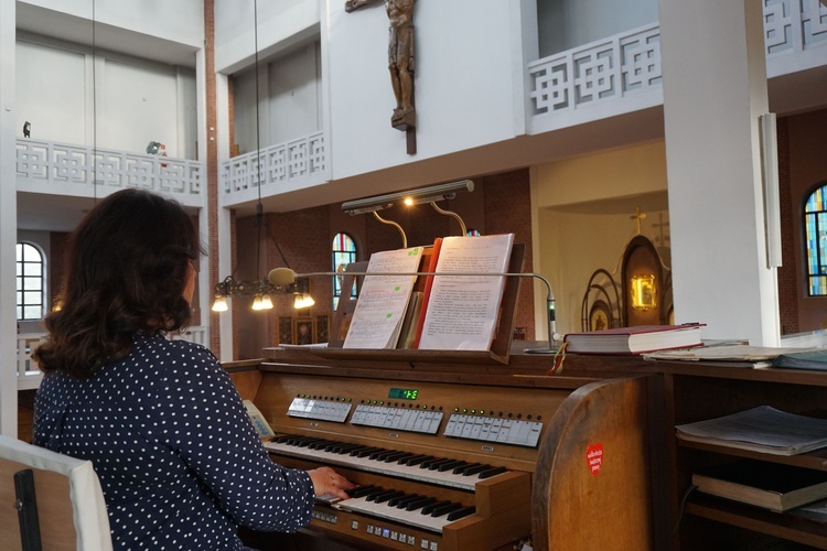 Gliwice. Ustanowienie Diecezjalnego Sanktuarium Matki Bożej Dobrej Drogi