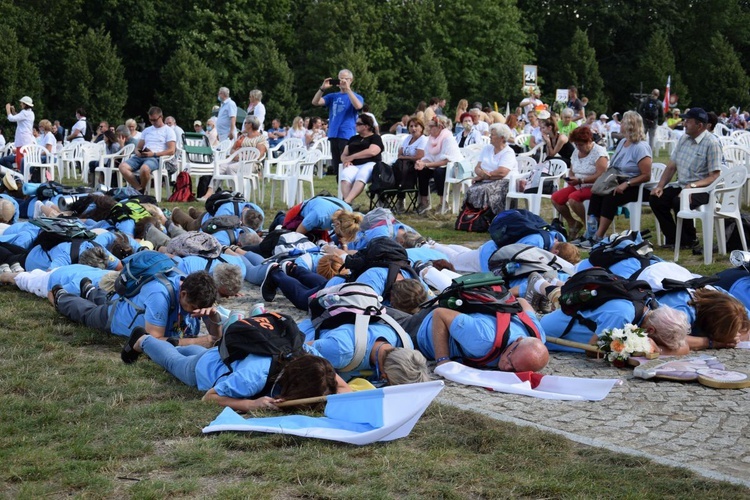 38. PPT - grupa 3, wejście