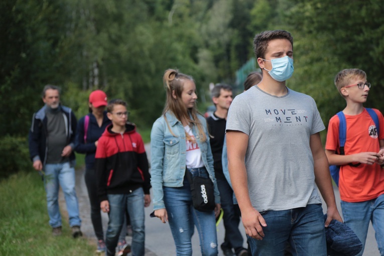 Pielgrzymka z Trzciany koło Bochni do Pasierbca