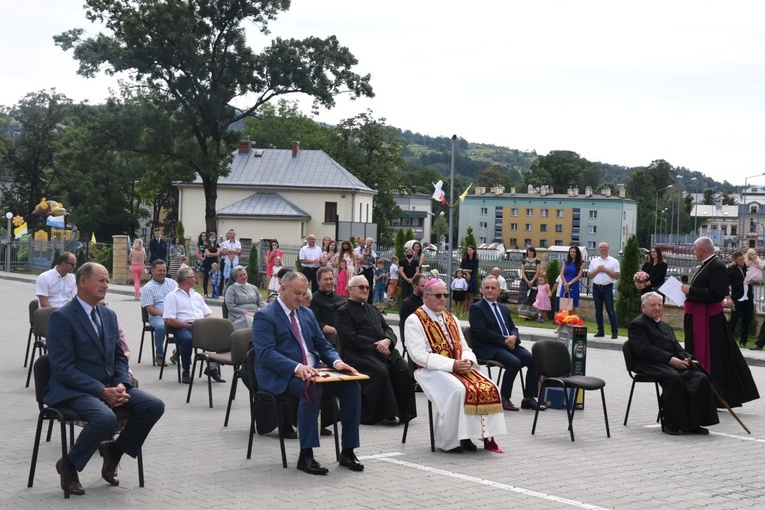Biskup w przedszkolu