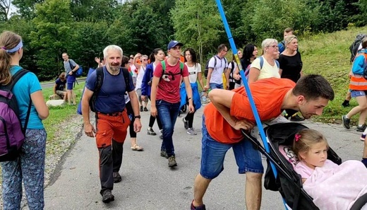 Jasnogórscy pielgrzymi z Żywca AD 2020 na trasie