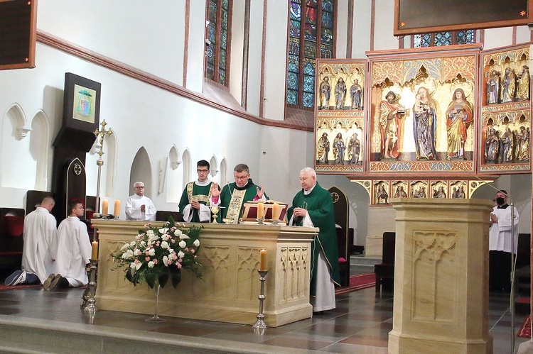 Msza św. w Koszalinie w 40. rocznicę powstania NSZZ Solidarność