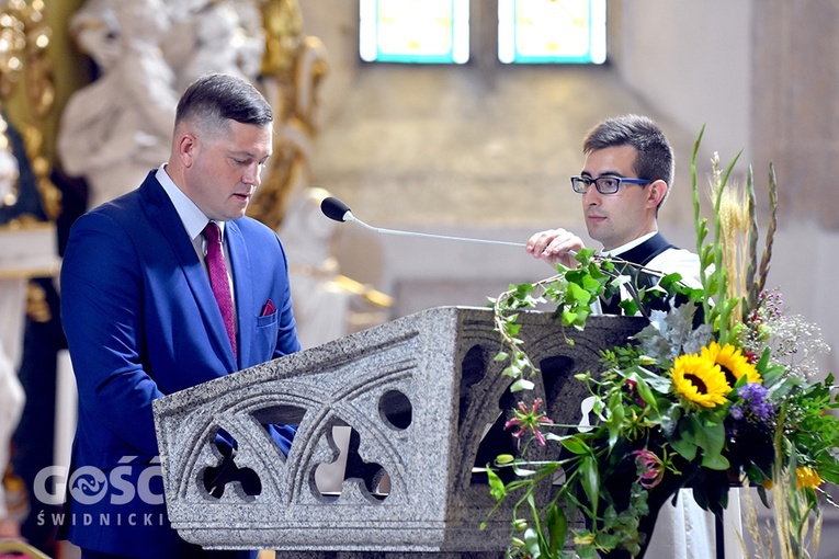 Strzegom. Dożynki gminne z biskupem seniorem