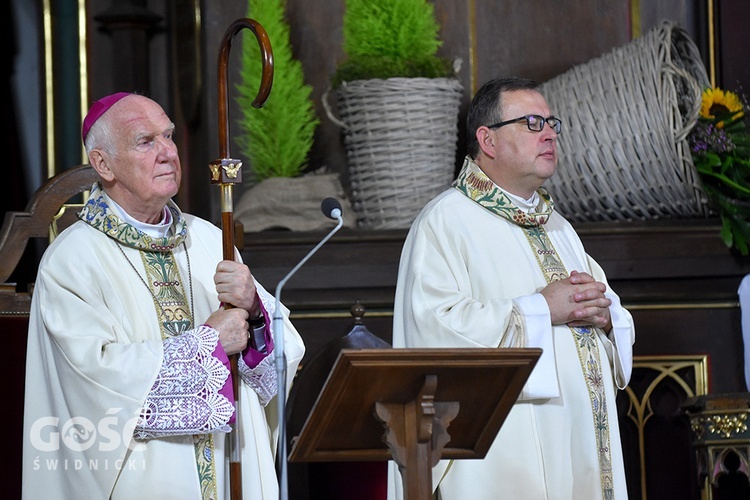 Strzegom. Dożynki gminne z biskupem seniorem