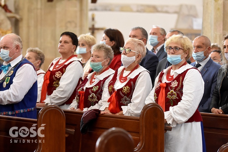 Strzegom. Dożynki gminne z biskupem seniorem