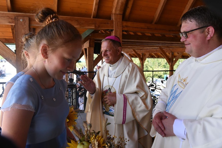 Abp Mokrzycki w Pasierbcu