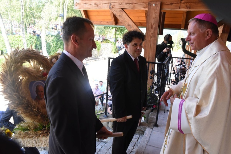 Abp Mokrzycki w Pasierbcu