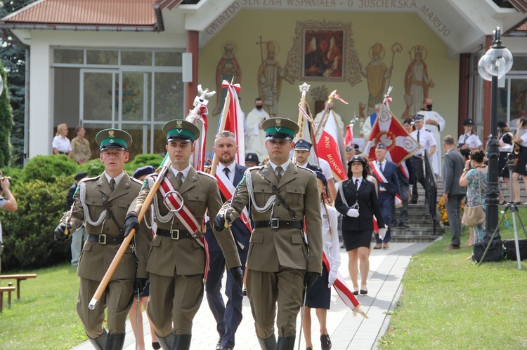 Just. Odsłonięcie tablicy upamiętniającej por. Janinę Lewandowską