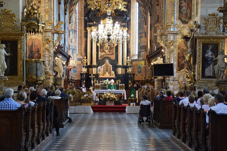 Dożynki diecejzlane i powiatowe w Sandomierzu