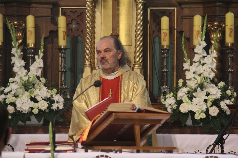 Wprowadzenie nowego proboszcza w parafii św. Marcina w Zemborzycach