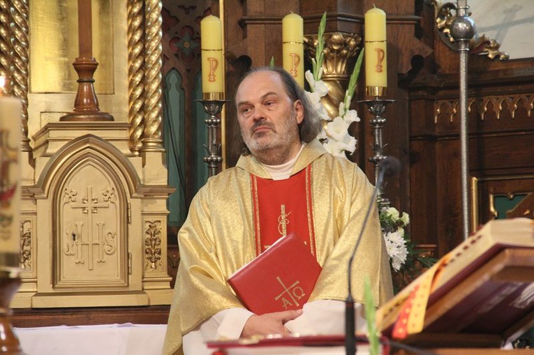 Wprowadzenie nowego proboszcza w parafii św. Marcina w Zemborzycach