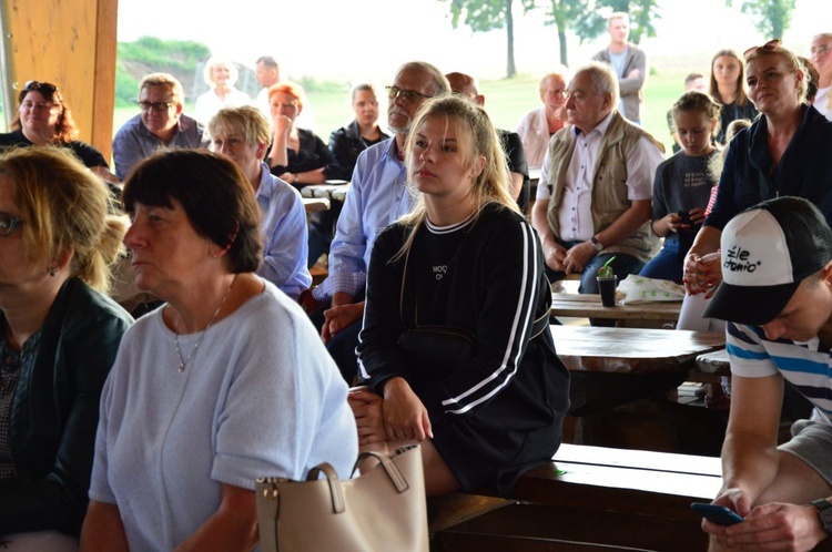 Plenerowe Spotkanie z Piosenką Religijną w Radłowie