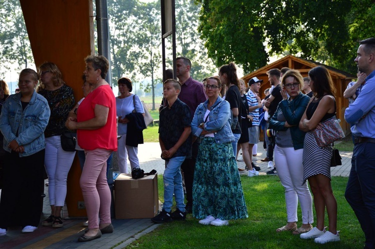 Plenerowe Spotkanie z Piosenką Religijną w Radłowie