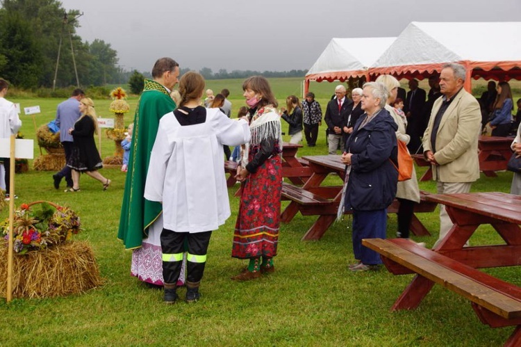 Dożynki gminne w Roztokach