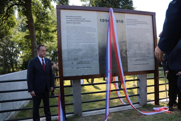 Ujście Jezuickie. Tablica poległych Chorwatów