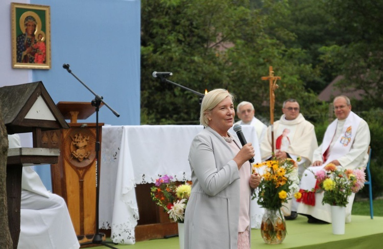 Początek roku szkolnego 2020/21 ze św. Janem Pawłem II w Porąbce-Kozubniku