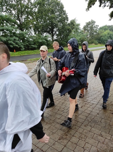 Pielgrzymka kleryków na Jasną Górę - dzień 2