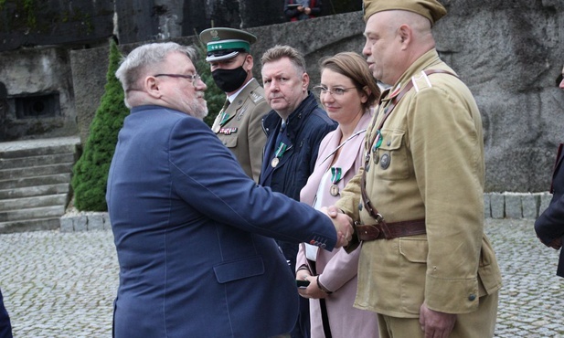 Osoby zasłużone w ocalaniu pamięci o bohaterach odebrały odznaczenia od Stowarzyszenia Weteranów Polskich Formacji Granicznych