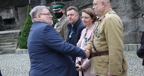 Osoby zasłużone w ocalaniu pamięci o bohaterach odebrały odznaczenia od Stowarzyszenia Weteranów Polskich Formacji Granicznych