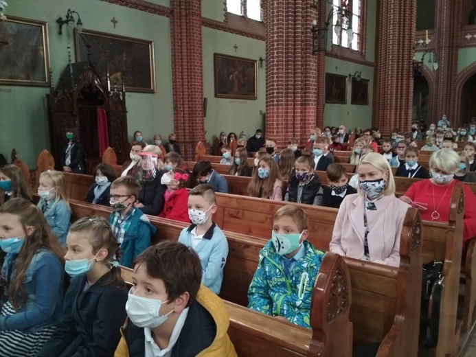 Żary. Msza św. na rozpoczęcie nowego roku szkolnego