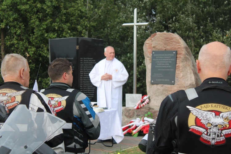 Sarnowa Góra. Motocykliści uczcili pamięć bohaterów