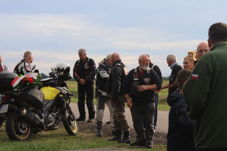 Sarnowa Góra. Motocykliści uczcili pamięć bohaterów