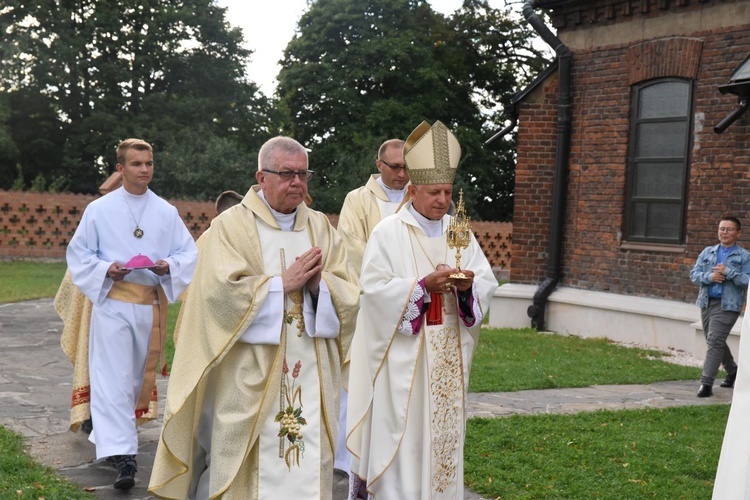 Św. Jan Paweł II w Lubzinie
