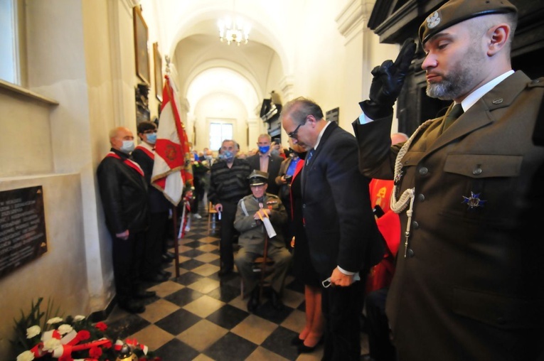 Odsłonięcie tablicy poświęconej działaczom Zrzeszenia WiN