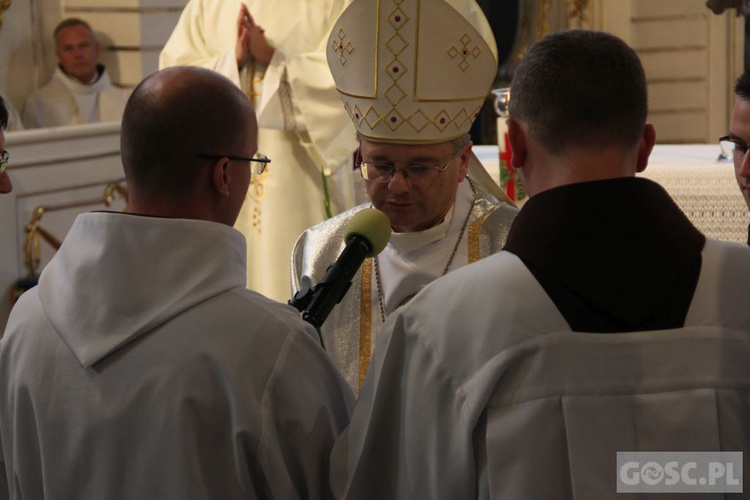 Wschowa. Święcenia diakonatu i ogłoszenie Maryi patronką Wschowy