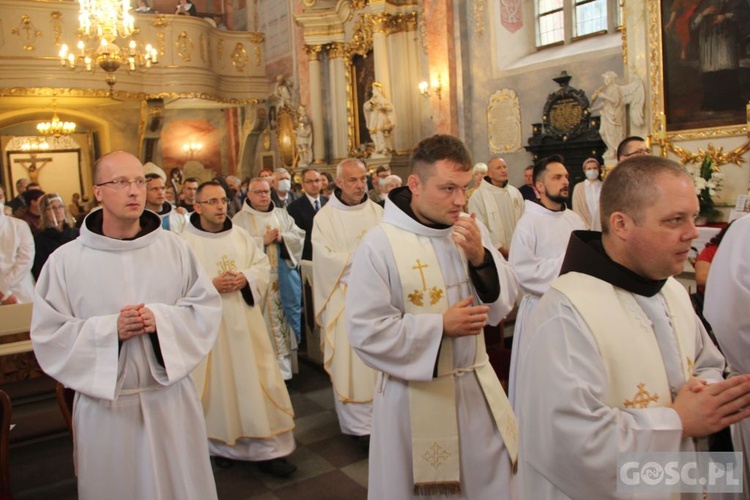 Wschowa. Święcenia diakonatu i ogłoszenie Maryi patronką Wschowy