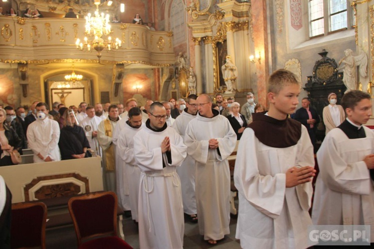 Wschowa. Święcenia diakonatu i ogłoszenie Maryi patronką Wschowy