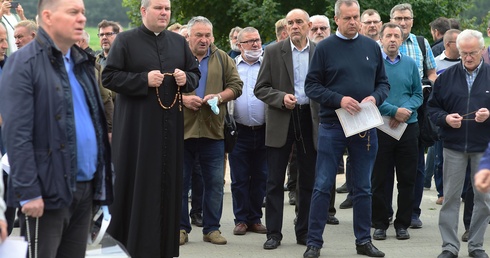 Gietrzwałd. Miłość, która jest pierwsza