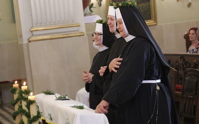 Jubilatki: s. Franciszka Śliwińska, s. Aniela Wojda i s. Małgorzata Seredyńska.