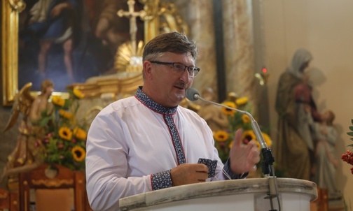 Wójt Jerzy Pilch dziękował za modlitwę i koncert, z nadzieją na powrót do tradycyjnej formy tego świętowania wprzyszłym roku...