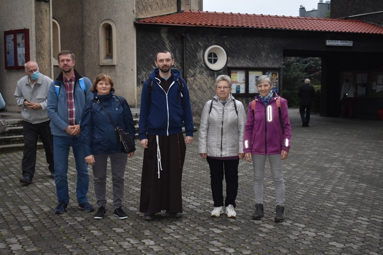 Pielgrzymka do Piekar z dwóch bytomskich parafii