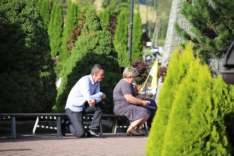 Konsekracja kościoła Matki Bożej Królowej Polski w Łętowem