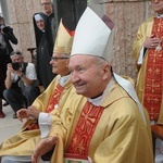 Kardynał Marian Jaworski we wspomnieniach fotograficznych