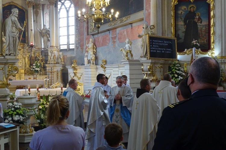 Odpust w sanktuarium Matki Bożej Pocieszenia we Wschowie