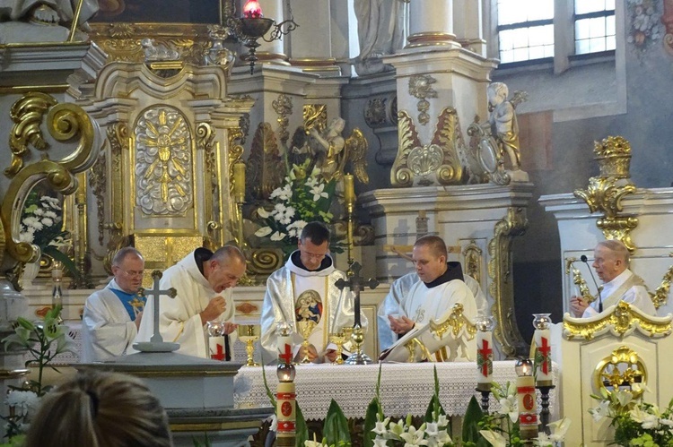 Odpust w sanktuarium Matki Bożej Pocieszenia we Wschowie