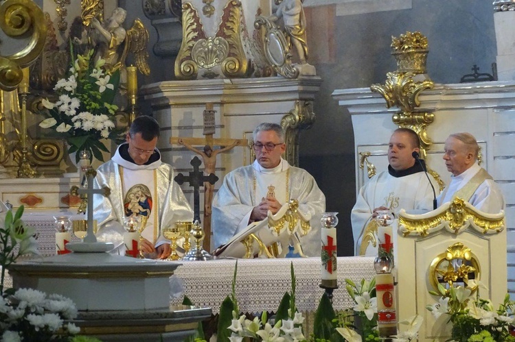 Odpust w sanktuarium Matki Bożej Pocieszenia we Wschowie