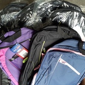 Są plecaki dla 1200 dzieci z archidiecezji katowickiej