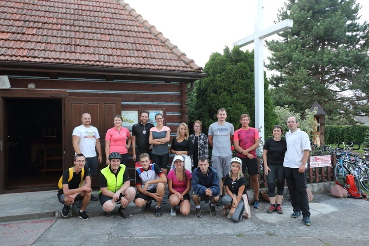 Pielgrzymka rowerowa do bł. Karoliny - cz. 1 