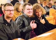 ▲	Opiekunowie grup, którzy planują udział w spotkaniu w Morągu, ze względów organizacyjnych proszeni są o zgłoszenie przybycia do wtorku 22 września na adres: duszpasterz.elblag@o2.pl.