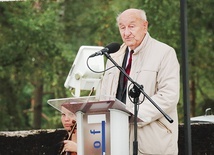 ▲	O piekle obozowego życia opowiadał C. Lewandowski, były więzień – członek Szarych Szeregów „Bystry”.